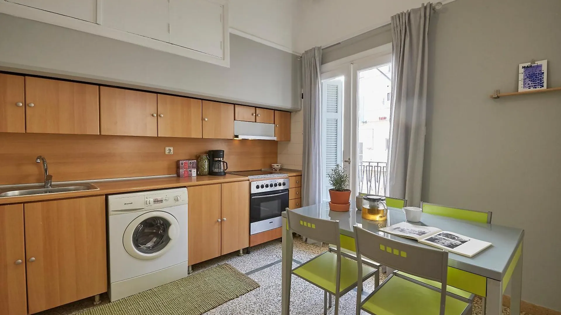 Bright Bright B Central Apartment With Balcony Thessaloniki